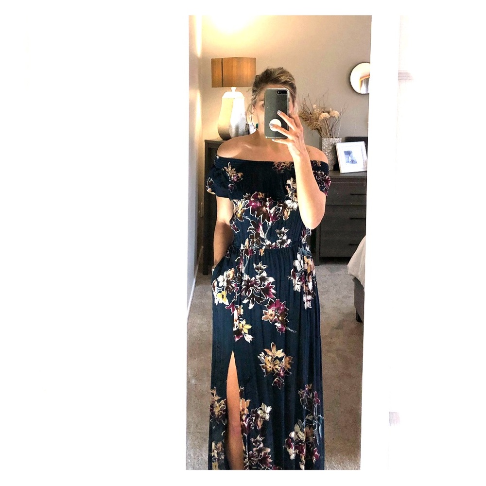 Off-the-Shoulder Maxi Dress with Pockets